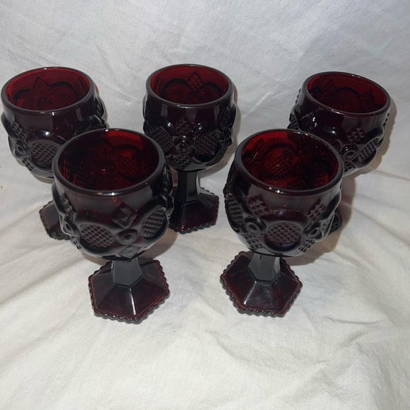 Vintage- 1876 Avon Cape Cod 4.5in Goblets set of 5 - Picture 3 of 3